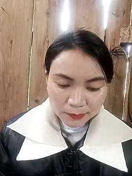 Snapshot of kun-love chatting on 12/15/25, 02:27 kun-love online show from 12/15/25, 02:27