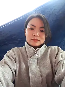 Snapshot of kun-love chatting on 12/21/25, 03:13 kun-love online show from 12/21/25, 03:13