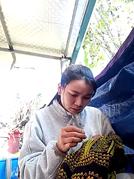 Snapshot of kun-love chatting on 12/22/25, 02:08 kun-love online show from 12/22/25, 02:08