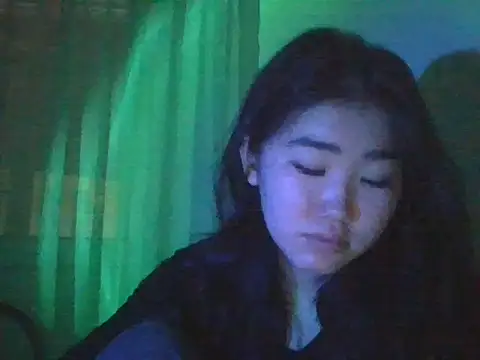 Snapshot of Zorivale chatting on 02/15/26, 09:44 Zorivale online show from 02/15/26, 09:44