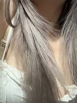 Beyeuuu online show from 04/19/26, 02:44