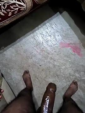 Snapshot of Bull_For_Cuckold_Realmeet chatting on 11/19/25, 05:13 Bull For Cuckold Realmeet online show from 11/19/25, 05:13