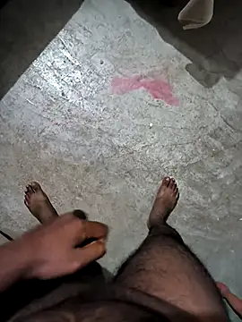 Snapshot of Bull_For_Cuckold_Realmeet chatting on 11/29/25, 07:11 Bull For Cuckold Realmeet online show from 11/29/25, 07:11