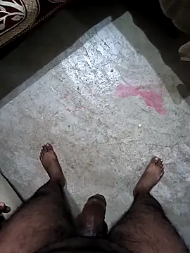 Snapshot of Bull_For_Cuckold_Realmeet chatting on 12/04/25, 09:29 Bull For Cuckold Realmeet online show from 12/04/25, 09:29