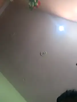 Snapshot of Bull_For_Cuckold_Realmeet chatting on 12/16/25, 05:18 Bull For Cuckold Realmeet online show from 12/16/25, 05:18