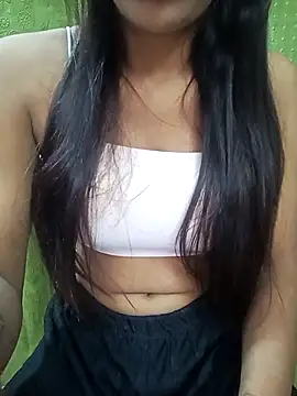 Snapshot of Your_Lali chatting on 10/16/25, 07:15 Your Lali online show from 10/16/25, 07:15