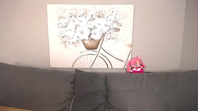 Snapshot of Evarey_ chatting on 11/04/25, 05:39 Evarey online show from 11/04/25, 05:39