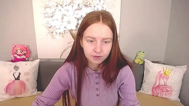 Snapshot of Evarey_ chatting on 11/07/25, 06:02 Evarey online show from 11/07/25, 06:02