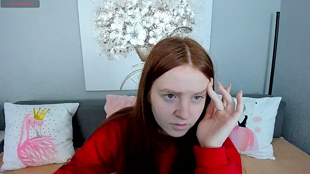 Snapshot of Evarey_ chatting on 11/25/25, 06:13 Evarey online show from 11/25/25, 06:13