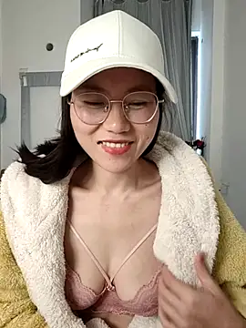 nini10052025 online show from 12/03/25, 04:09