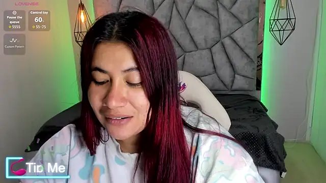Addyy 02 online show from 06/17/26, 06:42