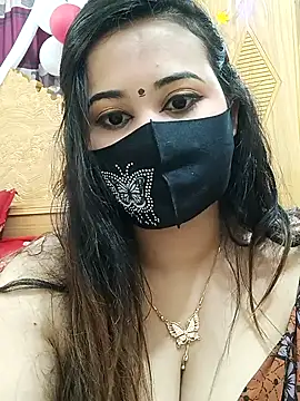 Beauty Queen Soniya online show from 02/11/26, 01:27