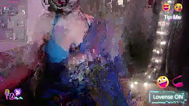Snapshot of Hot_Hazel chatting on 07/25/26, 03:31 Hot Hazel online show from 07/25/26, 03:31