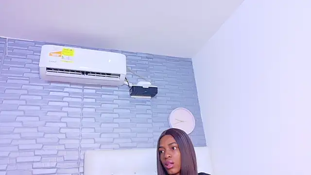 Hungry pussy18 online show from 10/28/25, 01:47