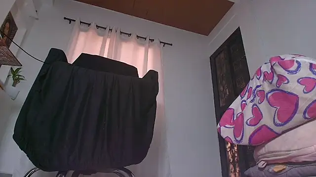 Snapshot of s-sweett chatting on 02/28/26, 08:21 s-sweett online show from 02/28/26, 08:21