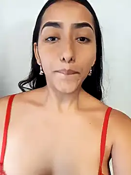 Snapshot of Queen_sofya chatting on 10/11/25, 02:48 Queen sofya online show from 10/11/25, 02:48