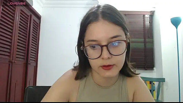 CarlaLorez online show from 10/14/25, 10:21