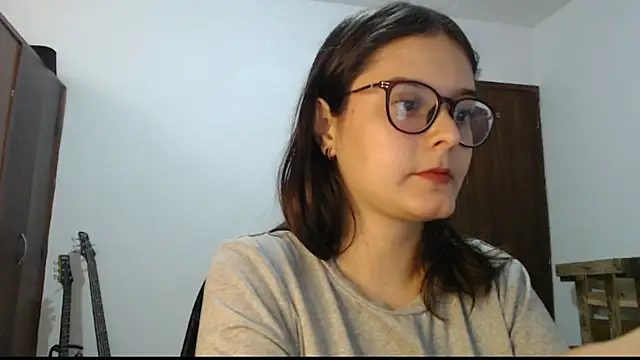 CarlaLorez online show from 03/03/26, 06:58