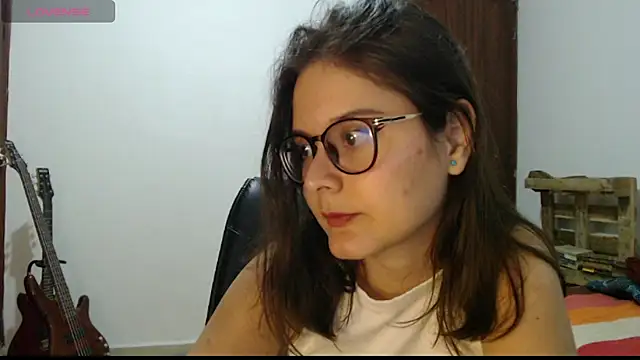 CarlaLorez online show from 04/10/26, 01:33