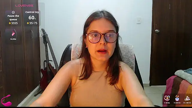 CarlaLorez online show from 05/21/26, 09:22
