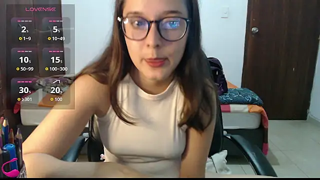 Snapshot of CarlaLorez chatting on 07/31/26, 03:50 CarlaLorez online show from 07/31/26, 03:50