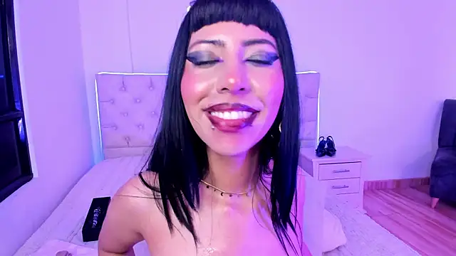 Snapshot of Nina_fox_0691 chatting on 05/15/26, 11:34 Nina fox 0691 online show from 05/15/26, 11:34