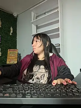 Damara Rolands- online show from 02/27/26, 10:59