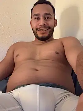 yeison-69 online show from 10/10/25, 05:01