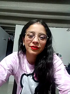 Eloisa smith online show from 10/22/25, 04:35