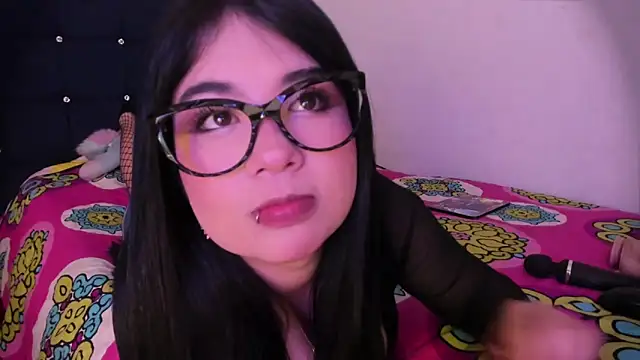 Lilith salvatoree online show from 11/04/25, 01:54