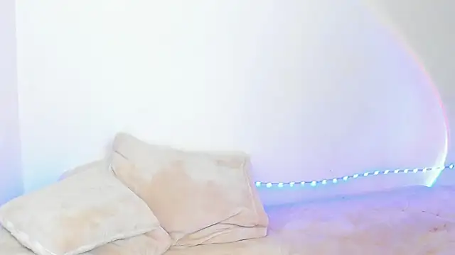 Lilith salvatoree online show from 04/05/26, 02:09