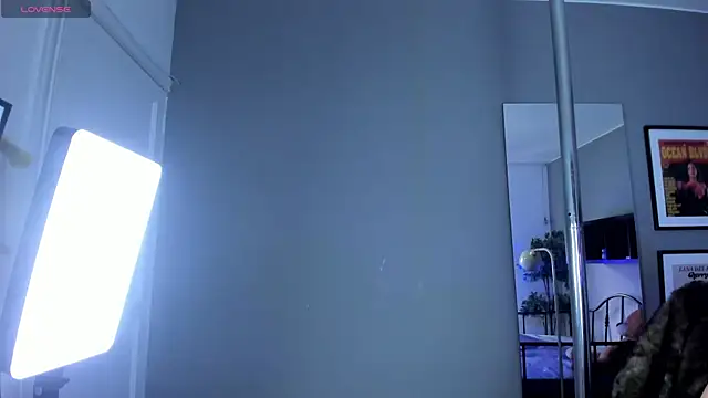 Bayonetta doll online show from 01/13/26, 12:54