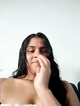 Emily playboy1 online show from 11/07/25, 09:04