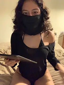 Snapshot of alicacua chatting on 10/13/25, 04:12 alicacua online show from 10/13/25, 04:12