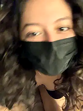 Snapshot of alicacua chatting on 11/02/25, 02:03 alicacua online show from 11/02/25, 02:03