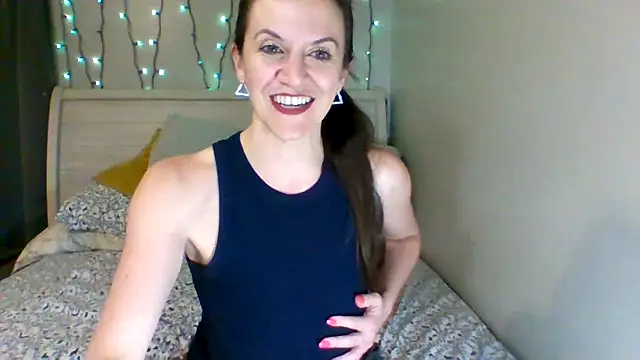 easy briezy online show from 03/24/26, 02:05