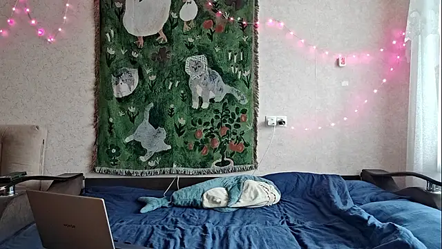 MiaLovelyOne online show from 03/19/26, 07:56