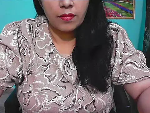 Snapshot of Simi-143 chatting on 10/28/25, 07:12 Simi-143 online show from 10/28/25, 07:12