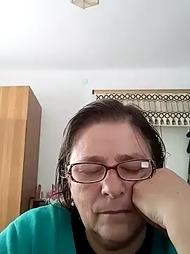 MilaCold5443 online show from 10/31/25, 11:00