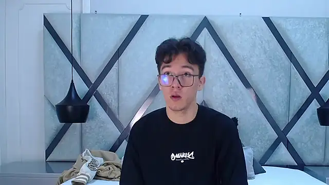 Austin Reeds online show from 10/16/25, 11:44