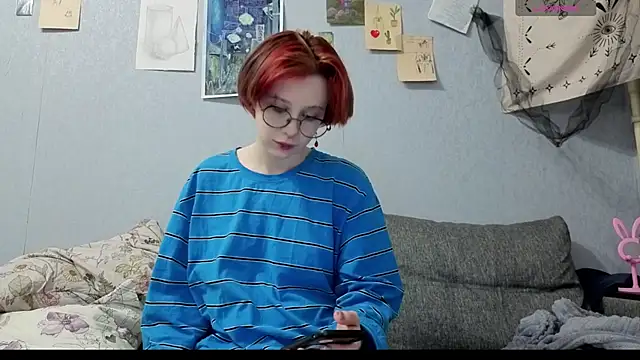 Snapshot of RubiReynnn chatting on 10/11/25, 07:01 RubiReynnn online show from 10/11/25, 07:01