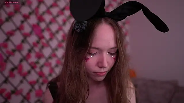 Petite Polly online show from 10/22/25, 01:17