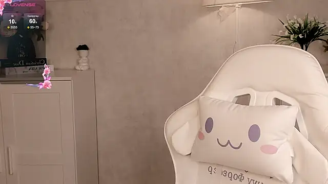 try love  online show from 10/11/25, 09:19