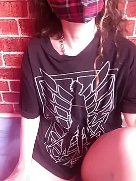 Snapshot of Heelite chatting on 10/17/25, 09:23 Heelite online show from 10/17/25, 09:23