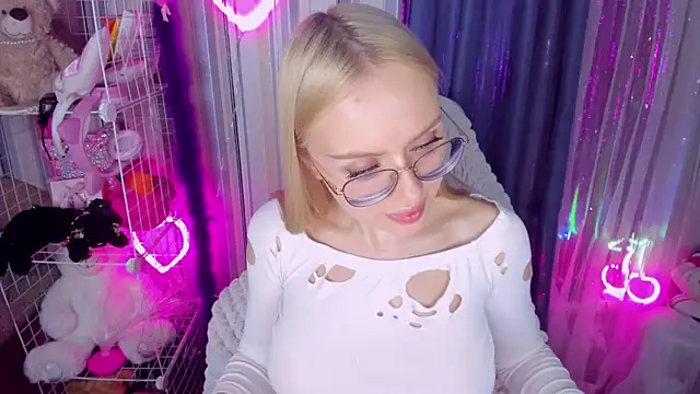 CeaneLino online show from 03/21/26, 06:11