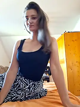 Nika aa online show from 10/19/25, 12:06