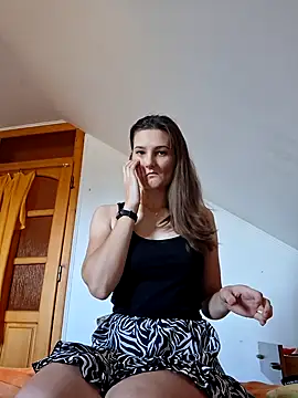 Nika aa online show from 11/11/25, 06:57