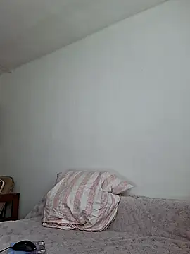 Nika aa online show from 04/22/26, 08:39