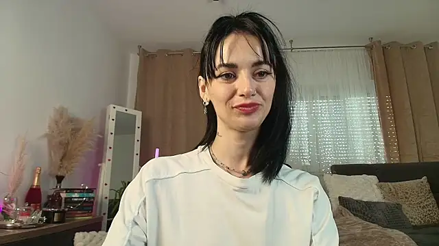 JacquelineHex online show from 07/05/26, 04:19