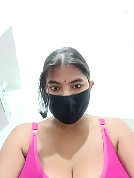 Hot radhaji online show from 11/21/25, 04:49